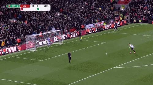 NBA焦点战：湖人主场逆转掘金,